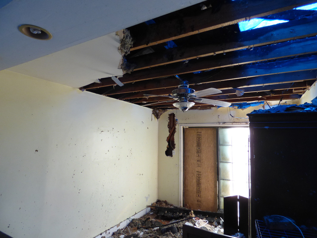 6846 Trammel exterior damage