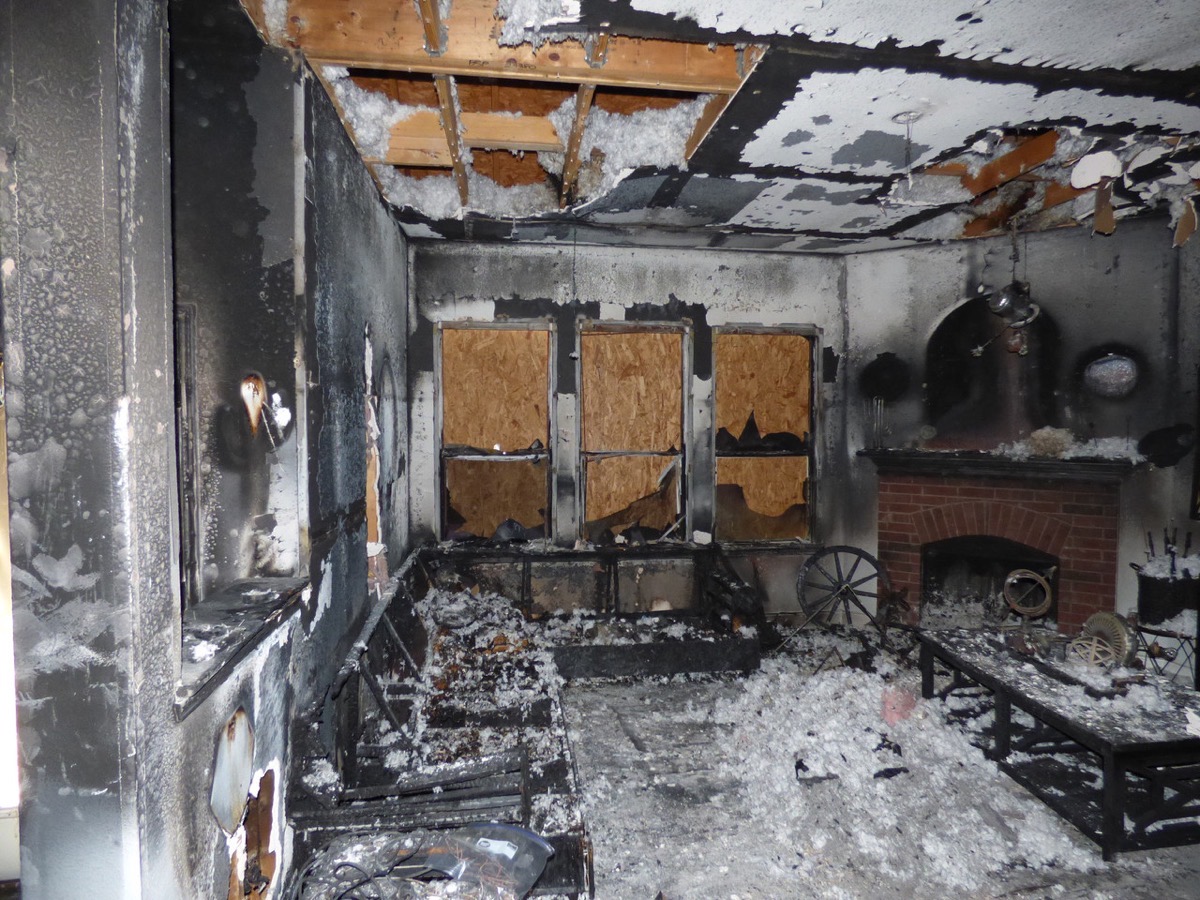 10733 Vista entry damage