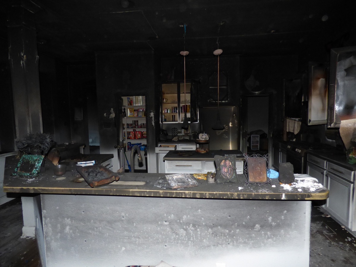 10733 Vista cabinet damage