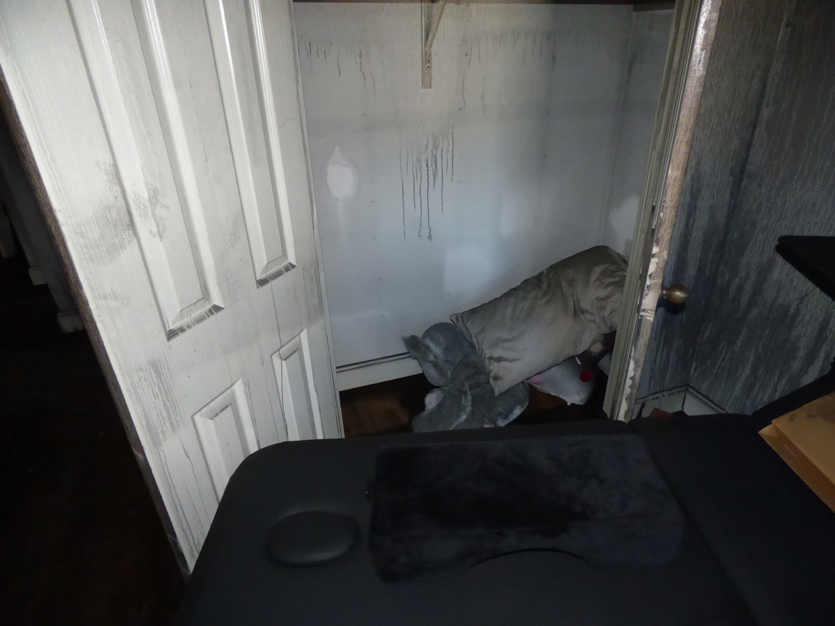 10733 Vista master bath damage